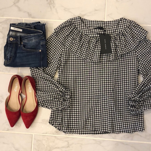 {Zara} Gingham Ruffle Blouse - Picture 2 of 6